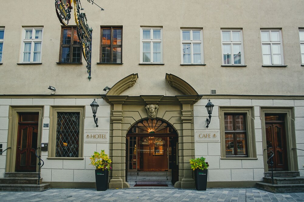 Hotel B Rger Palais — Ansbach