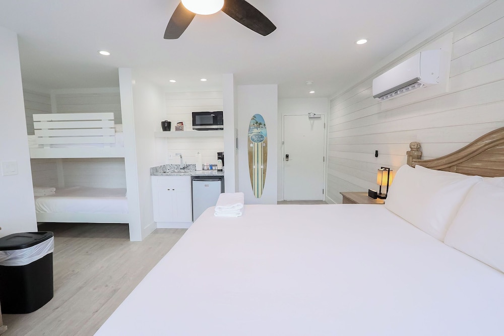 Siesta Key Beach Resort and Suites - photo 17