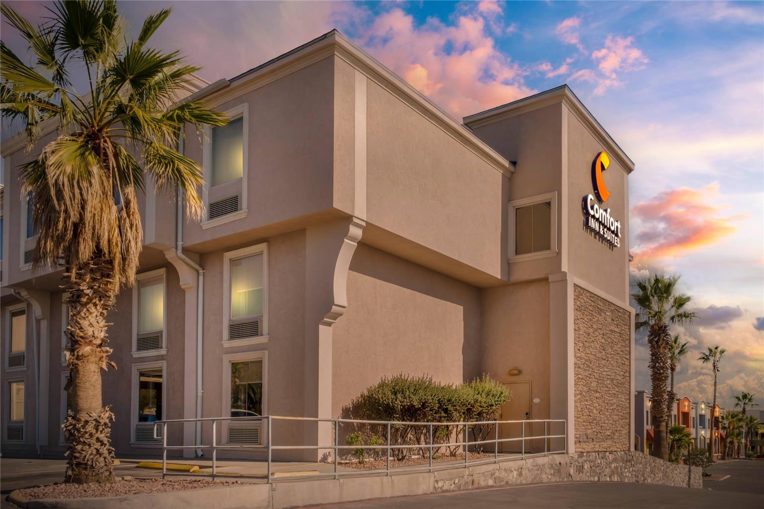 Comfort Inn & Suites El Paso I 10 Airport Area - photo 9