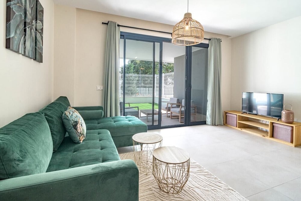 Lme2ba Cozy Ground Floor Flat In Luxury Resort — Estepona