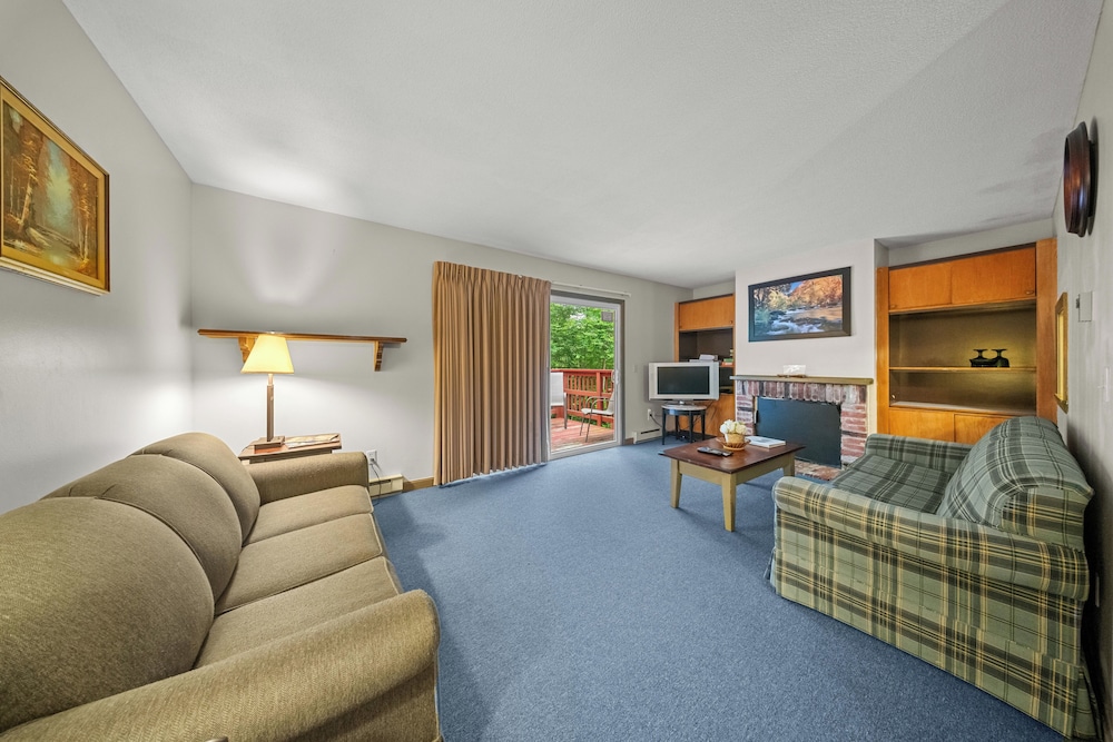 Evergreen Valley Inn - photo 71