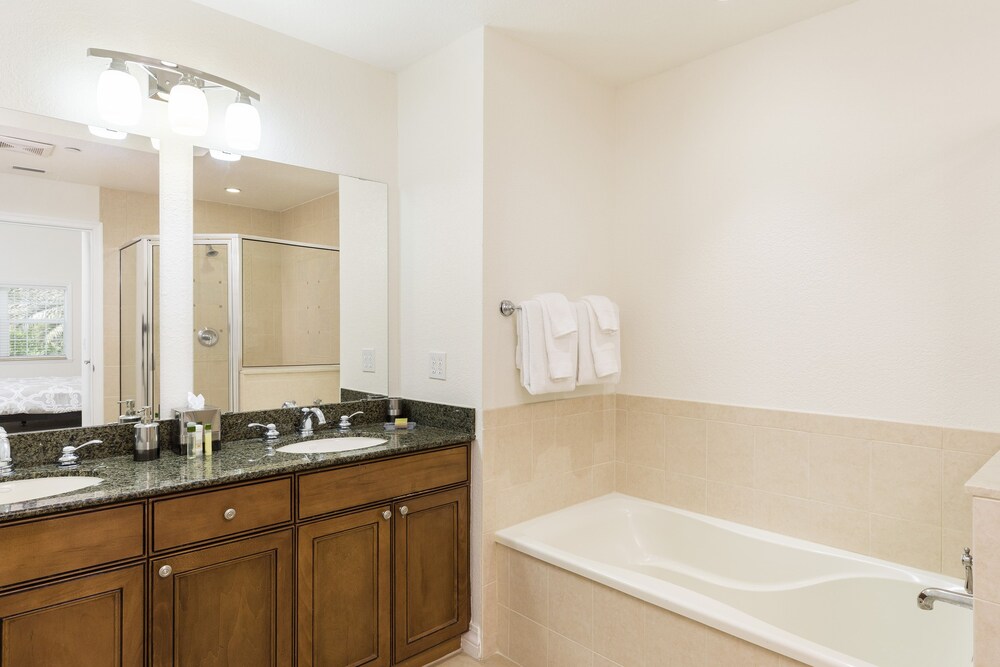Reunion Resort by Intteli Fun Rentals - photo 77