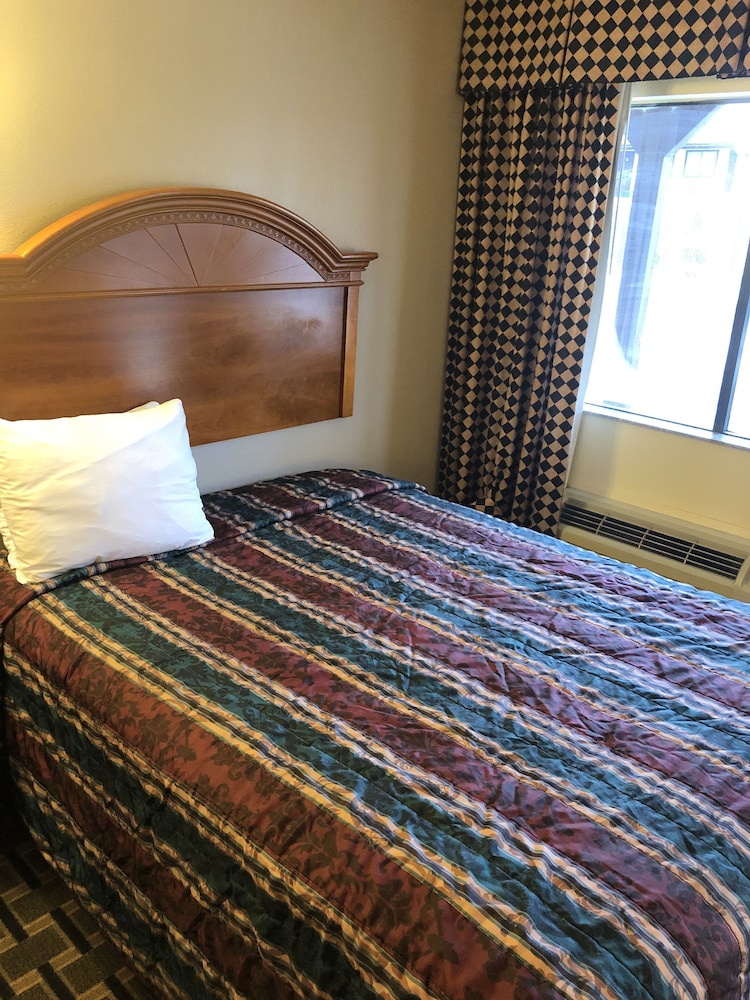 Inn At Mexia - photo 12