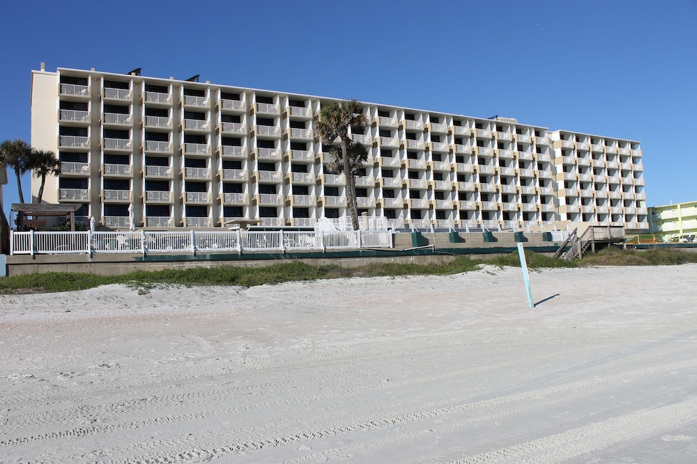 The Maverick Resort - photo 48
