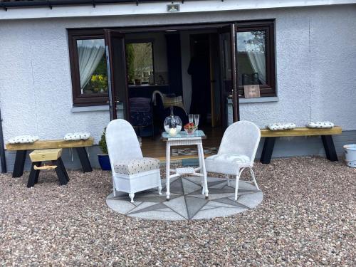 The Hive at Bee Happy Breaks Scotland — 4-Star Luxury Hotel in Perth, United Kingdom