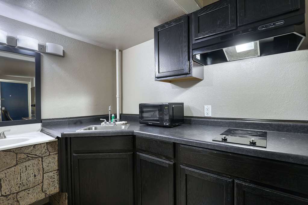 Suburban Studios Neenah Appleton - photo 27