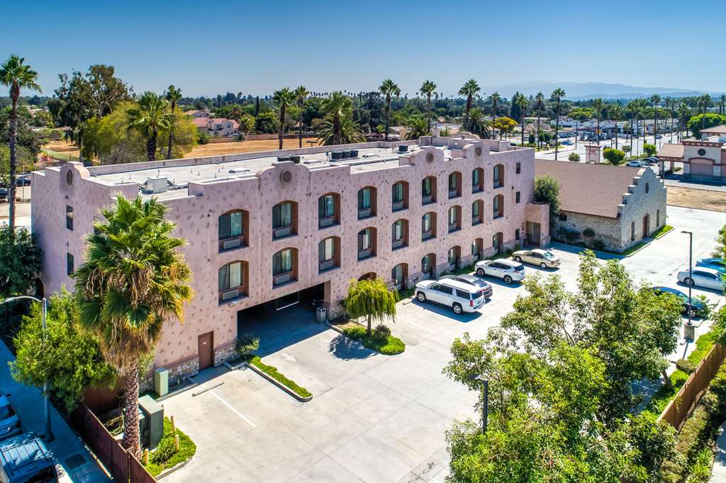 Comfort Inn Pomona near Fairplex - photo 8