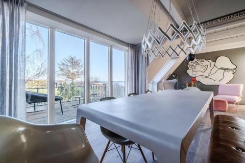 Haifischsieben Wow Haus mit Meerblick Sauna und Kamin — 4-Star Luxury Hotel in Gluecksburg, Germany
