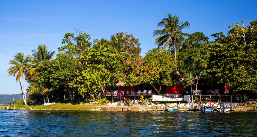 Mayan Spirit - last minute hotel in Flores