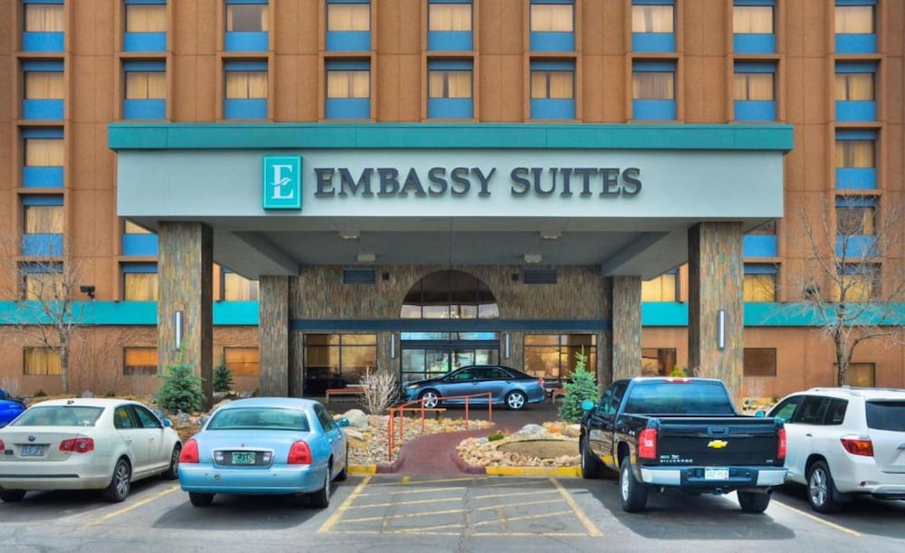 Embassy Suites by Hilton Denver Central Park - photo 39