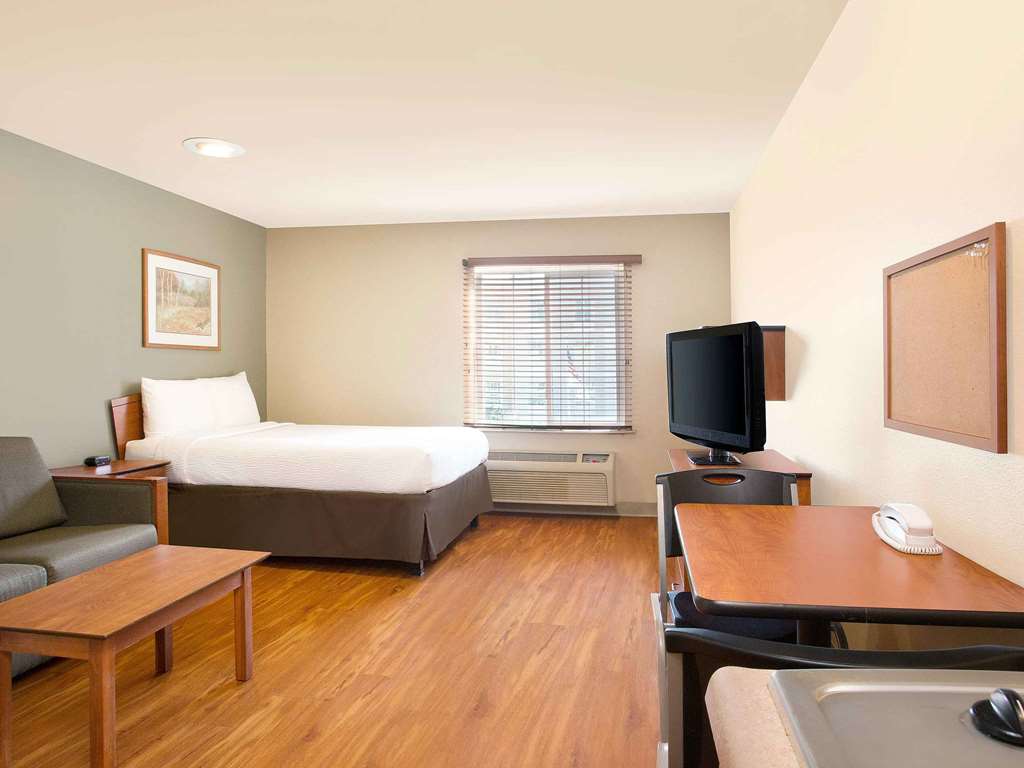 WoodSpring Suites Mobile - photo 18
