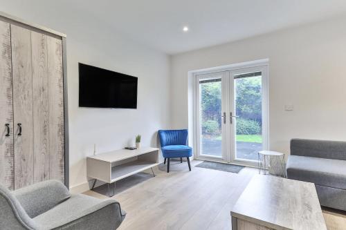 3 Bed Refurbished Modern House WiFi Patio area — 4-Star Luxury Hotel in Sheffield, United Kingdom