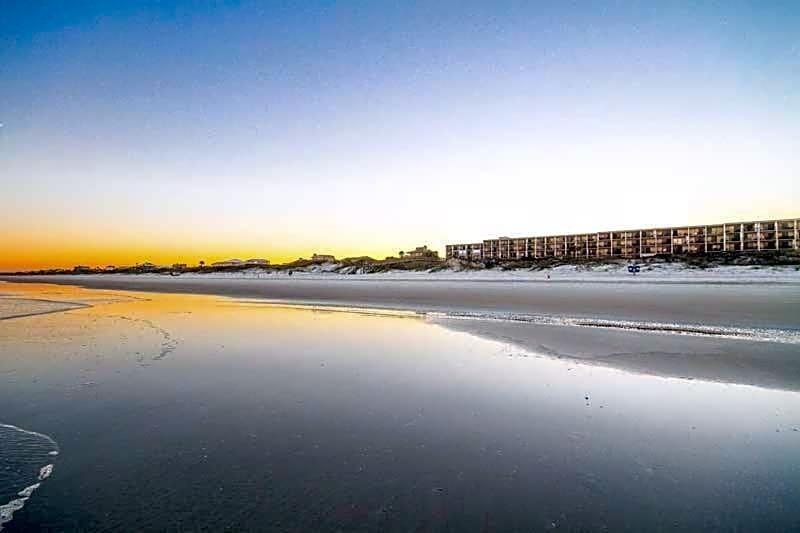 Beacher's Lodge Oceanfront Suites - photo 21