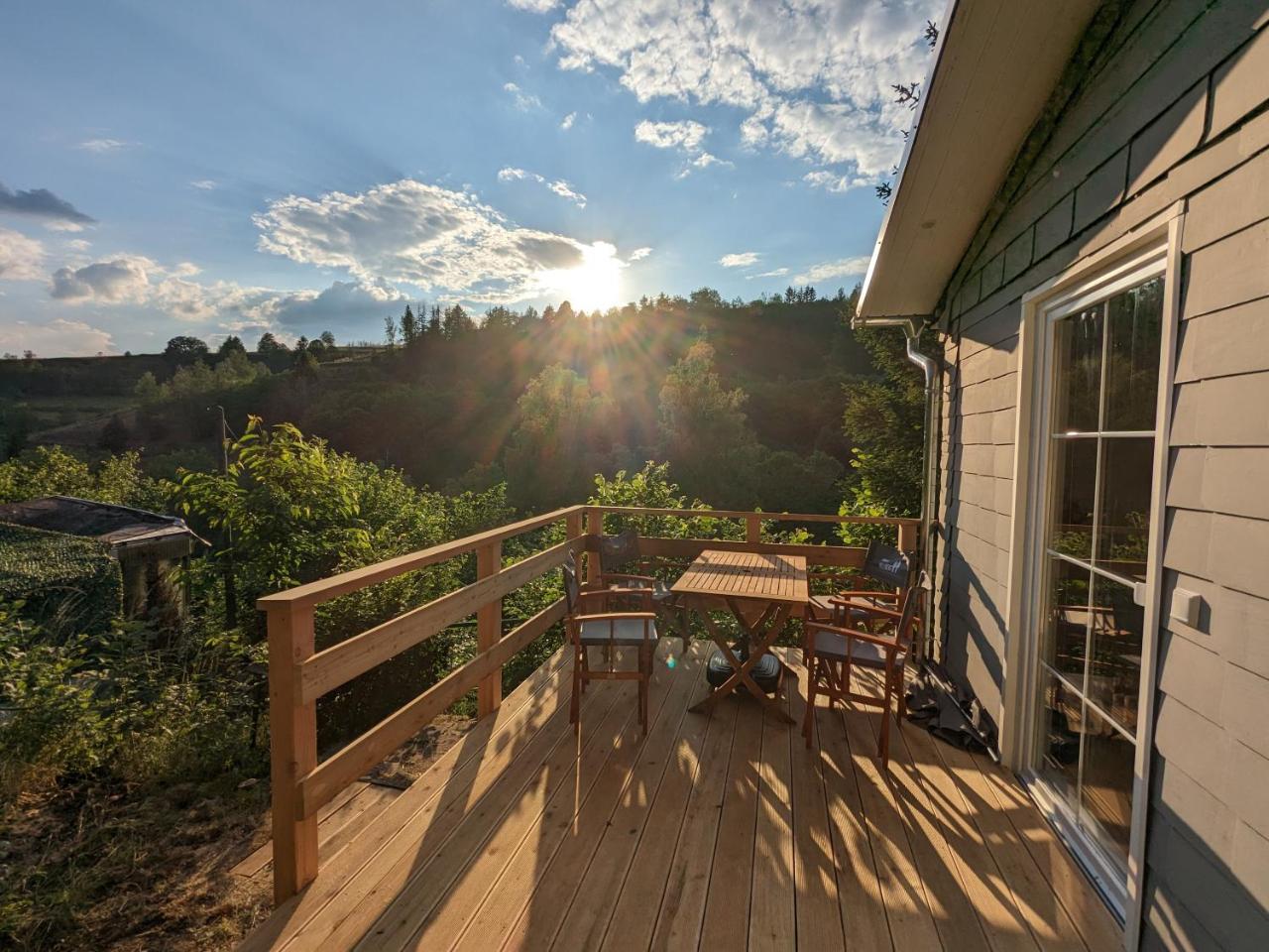 Ruhiges Ferienhaus mit Sauna: Hellaberg III — hotel in Langenbach