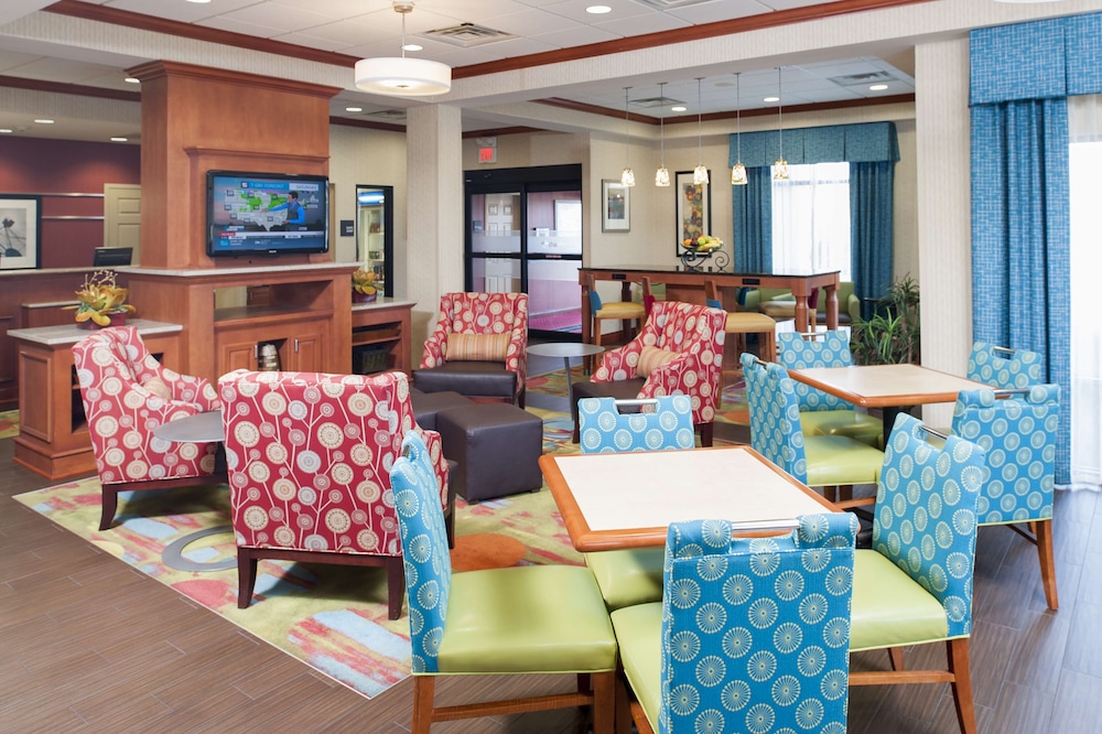 Hampton Inn Jacksonville - photo 16