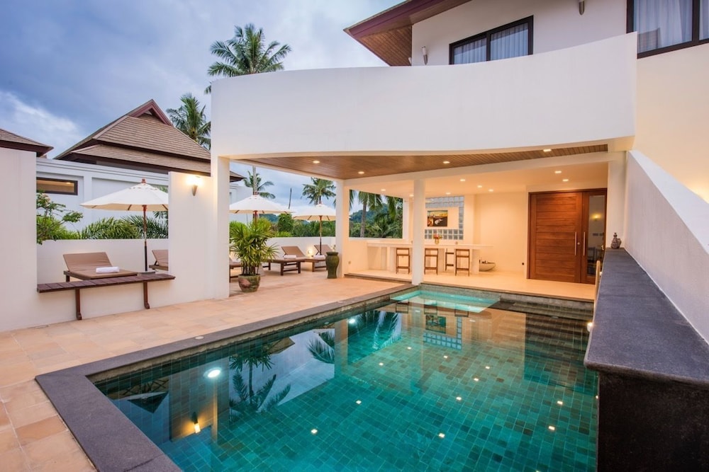 Penthouse Savoye — 4-Star Luxury Hotel in Krabi, Thailand