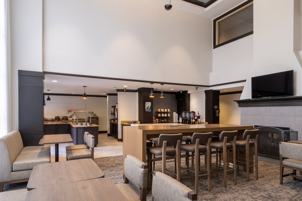 Staybridge Suites Columbus Dublin - photo 41