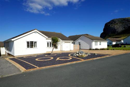 Whitecaps - carbon neutral hotel in Llandudno