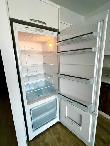 Apartments with sea and mountain views Portа Batumi Tower