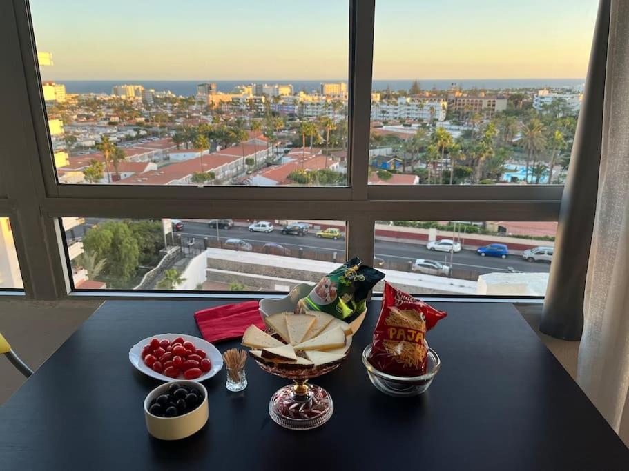 Traumhafte Wohnung Mit Panoramablick Und Pool by Casas Cocodrilo in Playa Del Ingles, Spain