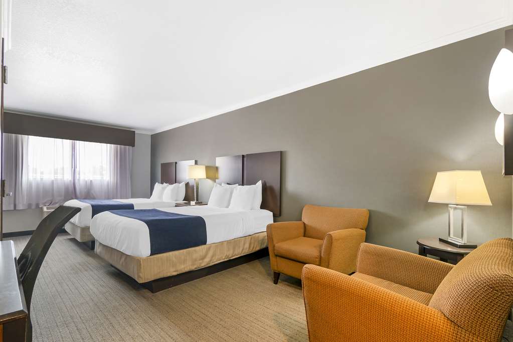 Best Western Plus Olathe Hotel - photo 18