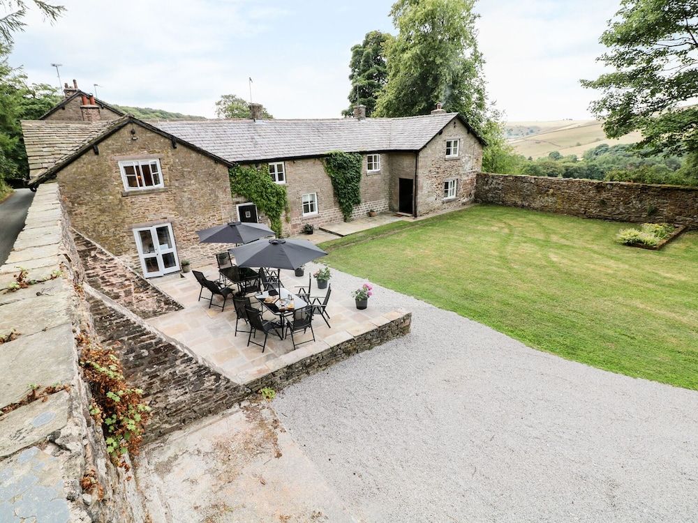 The Bothy - carbon neutral hotel in Macclesfield