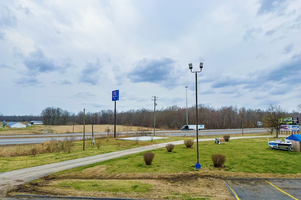Happy Stay Inn Madisonville I 69 By OYO - photo 49