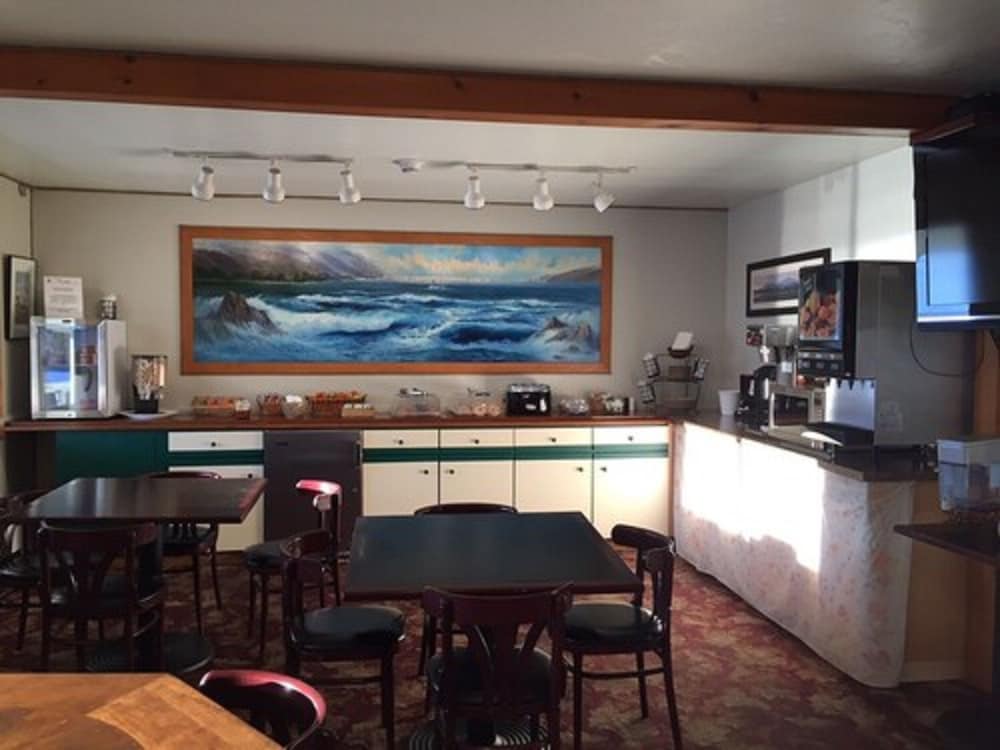 Captain's Choice Motel - photo 33