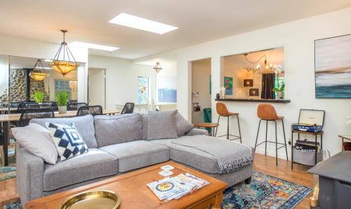 Summit Sanctuary Redwoods Fire Table BBQ Grill Fast WiFi Dog Friendly - photo 10
