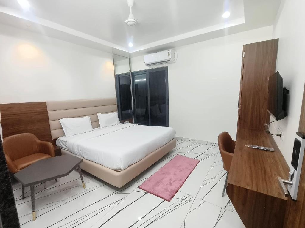 Arihant Hotel — Palanpur