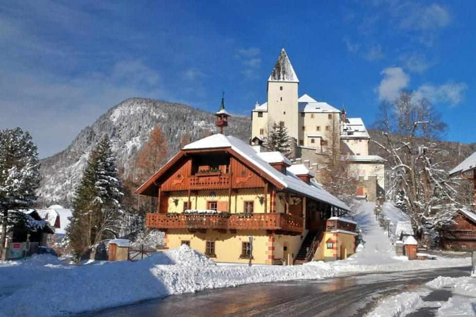 Schlossmeierhaus Kristall Lungau — 4-Star Luxury Hotel in Mauterndorf, Austria