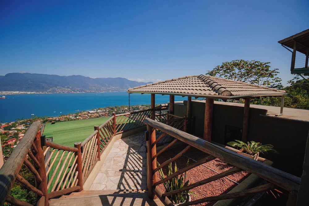 Casa Natu Ilhabela Mirante — 4-Star Luxury Hotel in Ilhabela, Brasil