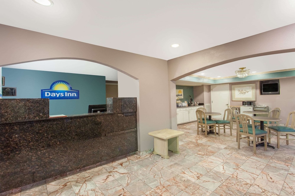 Days Inn by Wyndham Decatur Priceville I 65 Exit 334 - photo 2
