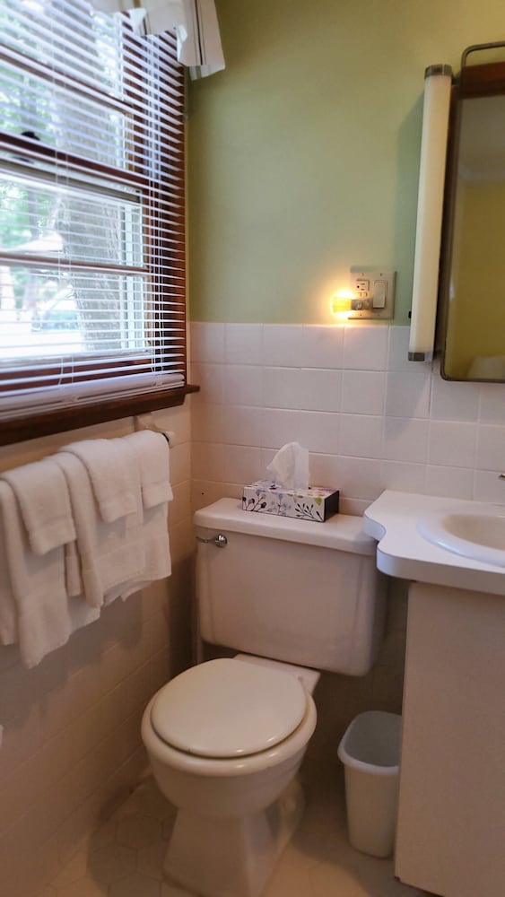 Cozy Creek Cottages - photo 14