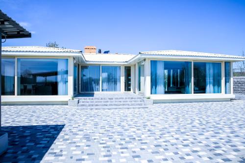Villa Blanca — 4-Star Luxury Hotel in Zatoka, Ukraine