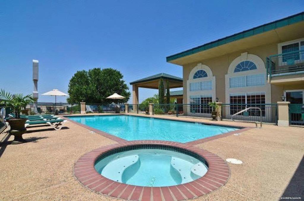 Marble Falls Inn - photo 48