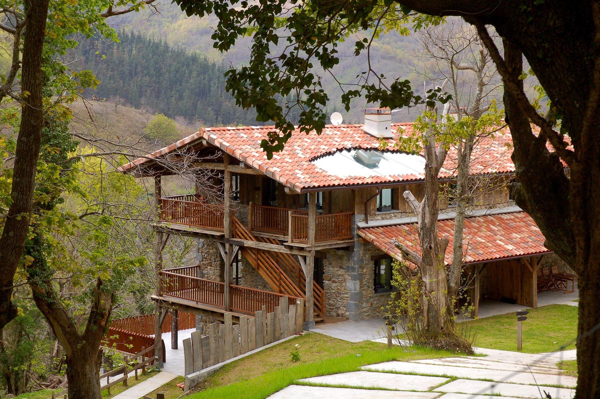 Arantza Apartamentuak — hotel in Arantza