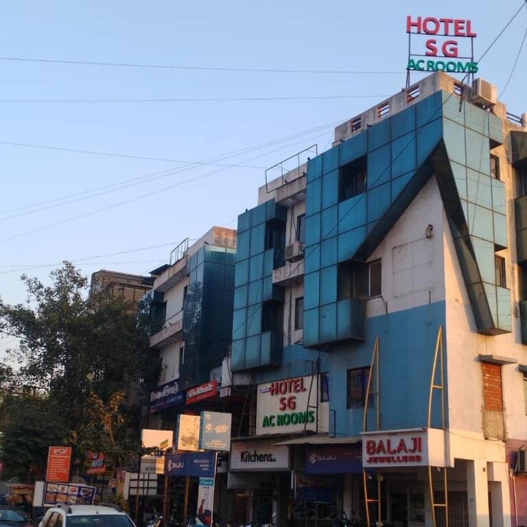 Hotel S G Vadodara in Vadodara, India