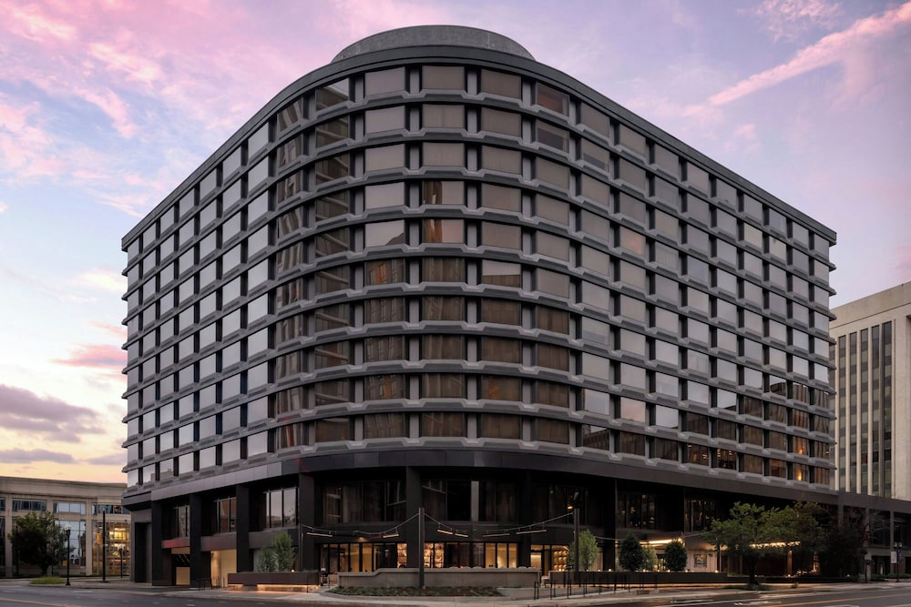 AC Hotel by Marriott Arlington National Landing — 4-Star Luxury Hotel in Arlington, United States