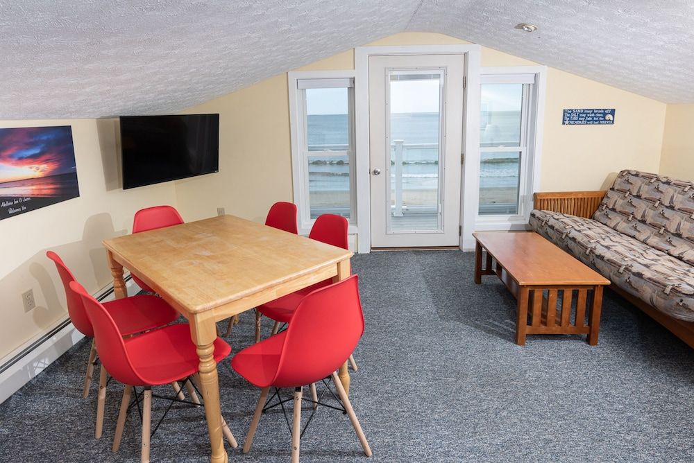 Abellona Inn & Suites - photo 9
