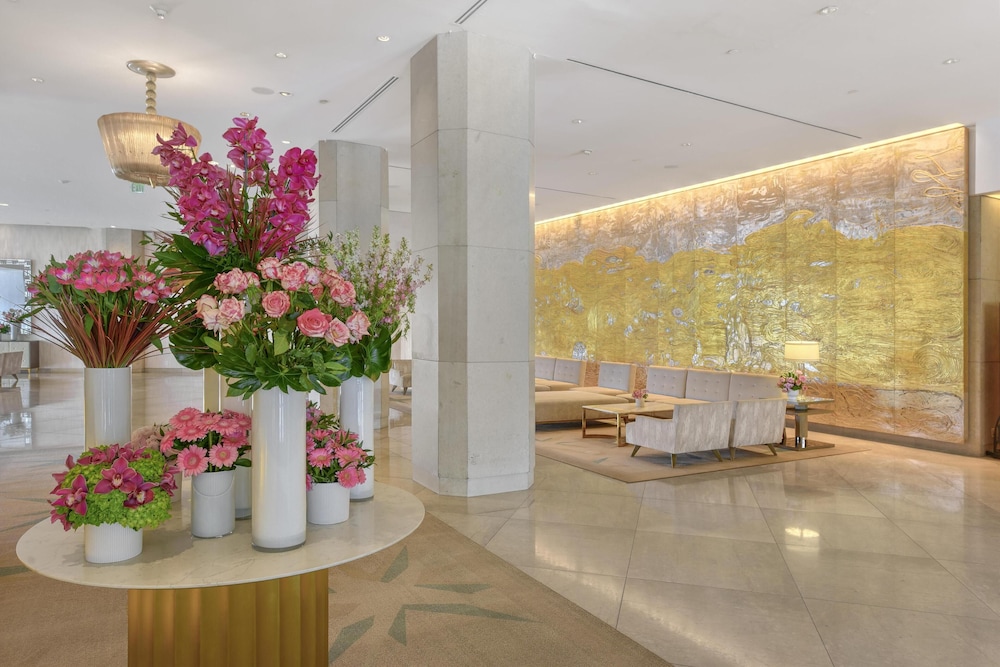 The Beverly Hilton - photo 9