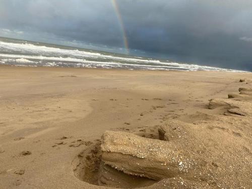Guesthouse Katwijk aan Zee — 4-Star Luxury Hotel in Katwijk Aan Zee, Netherlands