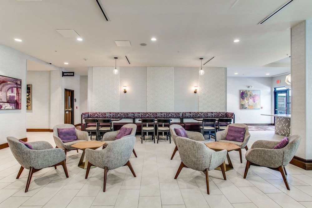 Hilton Garden Inn North Dallas Central Expy - photo 32