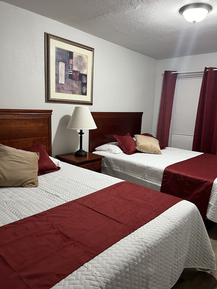 Arizona 9 Motor Hotel - photo 5