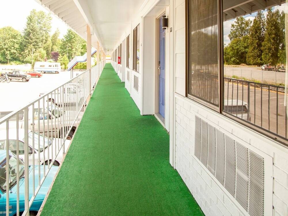 OYO Hotel Centralia - photo 22