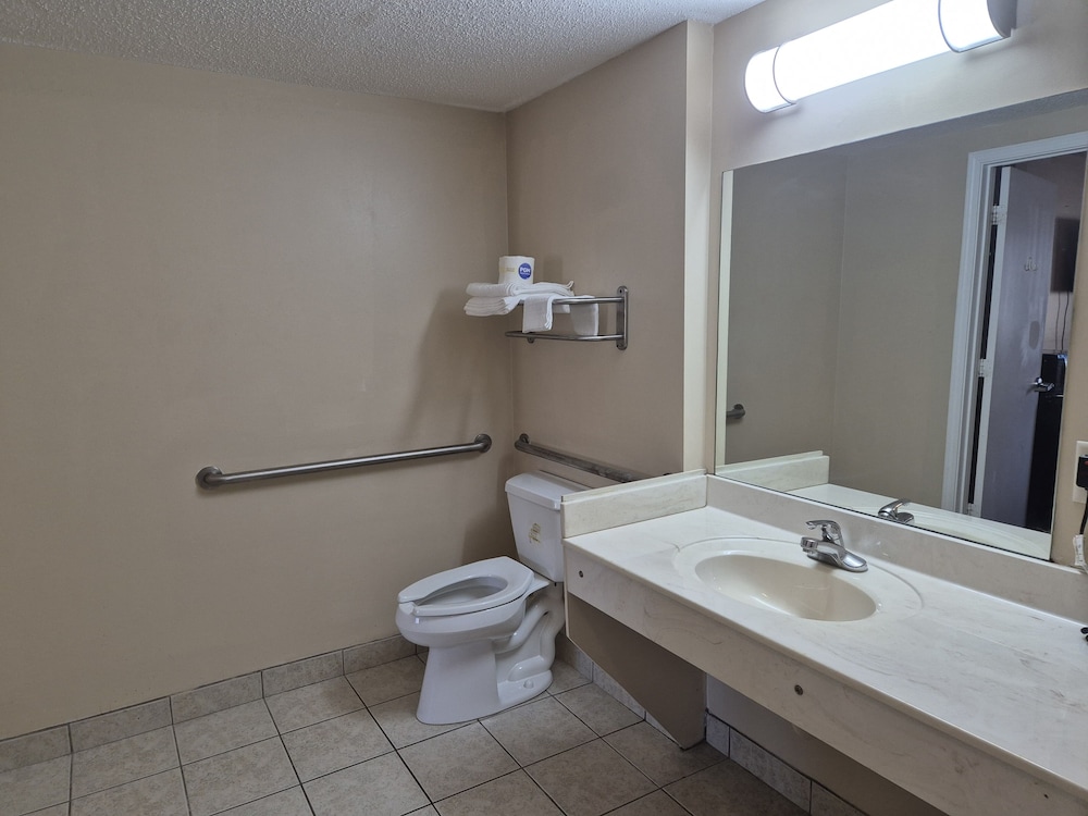 General Bragg Inn & Suites Chickamauga - photo 22