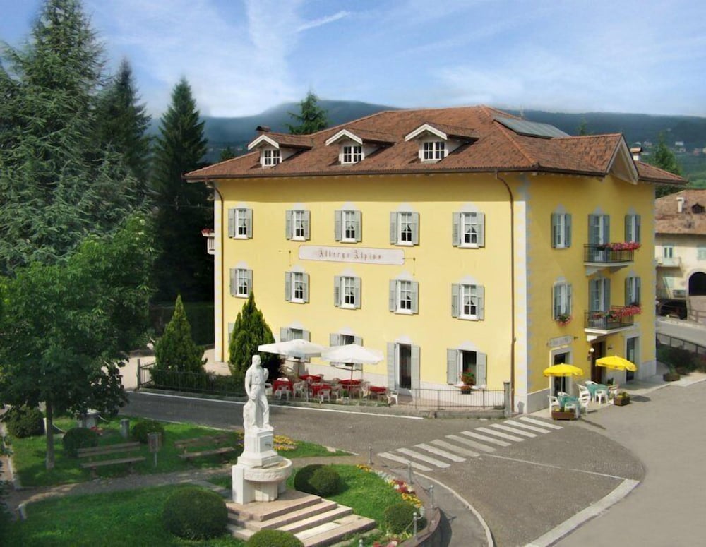 Locanda Alpina - last minute hotel in Brez