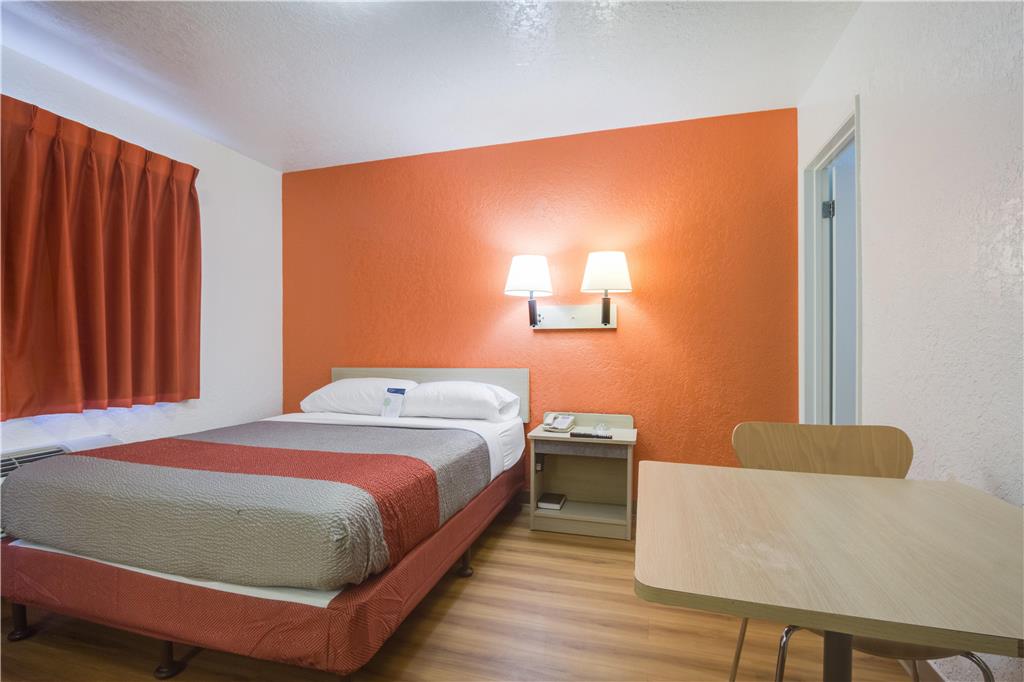 Motel 6 Lakewood CO - photo 5