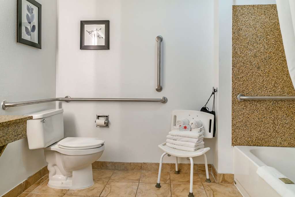 Country Inn & Suites by Radisson Rossford Toledo South - photo 15