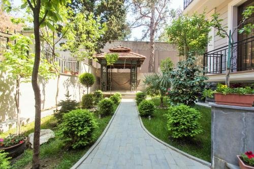 Villa Garden